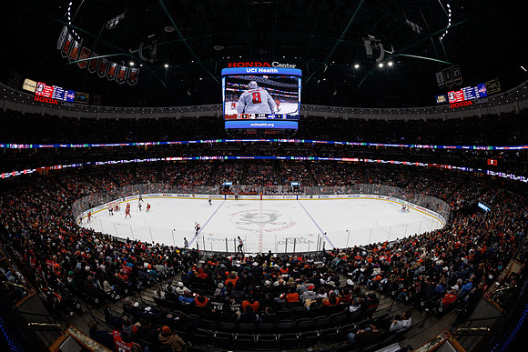 031125_ANAHEIM_DUCKS_0155