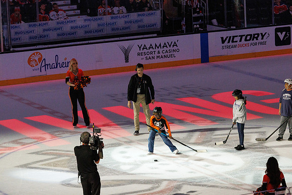 031125_ANAHEIM_DUCKS_1168