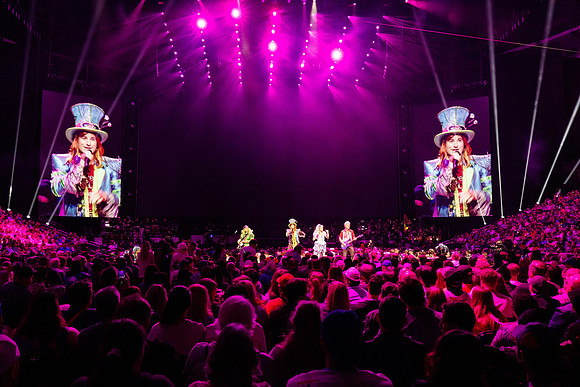 081024_HONDA_CENTER_0041
