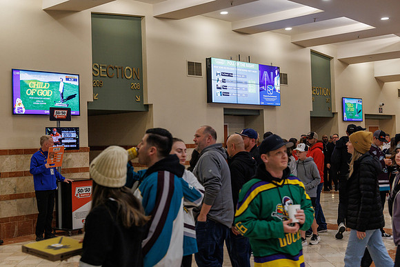031125_ANAHEIM_DUCKS_0766