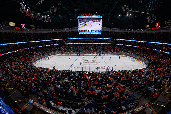 101624_ANAHEIM_DUCKS_0904