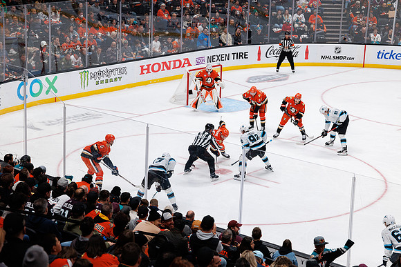 101624_ANAHEIM_DUCKS_0477