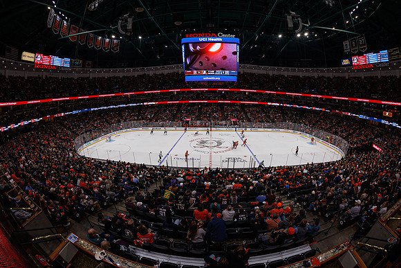 101624_ANAHEIM_DUCKS_1106