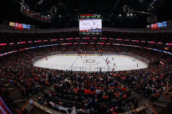 101624_ANAHEIM_DUCKS_0999