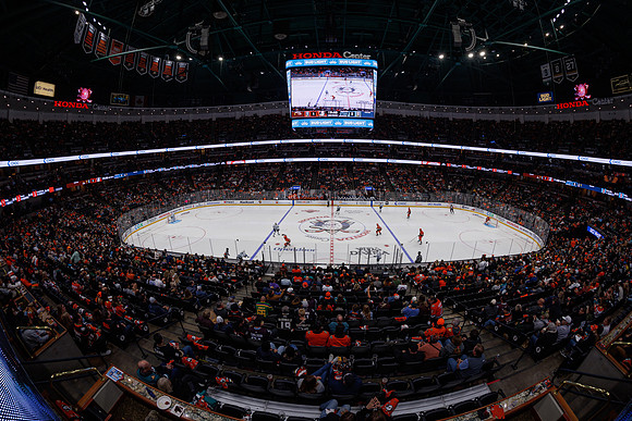101624_ANAHEIM_DUCKS_1043