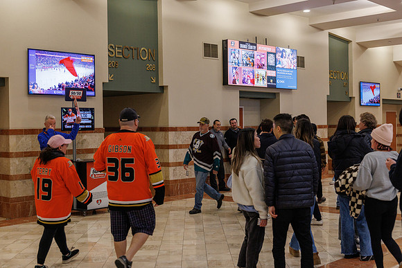 031125_ANAHEIM_DUCKS_0859