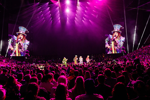 081024_HONDA_CENTER_0043