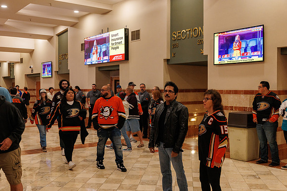 101624_ANAHEIM_DUCKS_0201