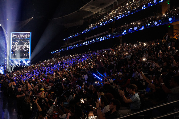 080924_HONDA_CENTER_0039
