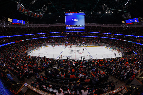 101624_ANAHEIM_DUCKS_0943