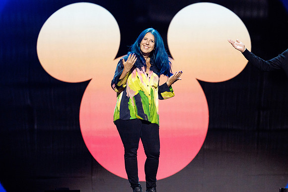 081024_HONDA_CENTER_0230
