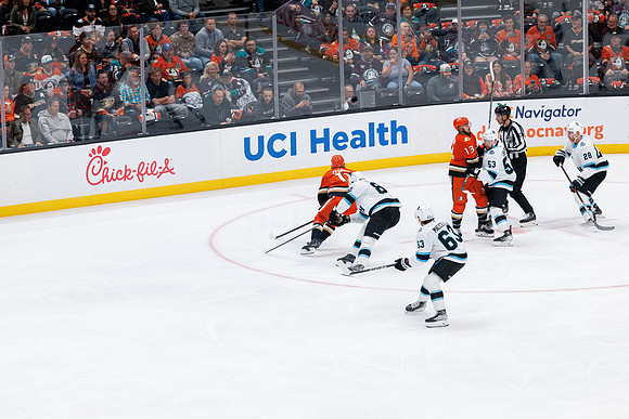 101624_ANAHEIM_DUCKS_0363