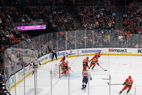 031125_ANAHEIM_DUCKS_1236