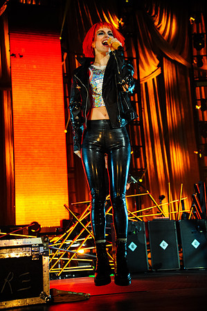101913_HONDA_CENTER_0272